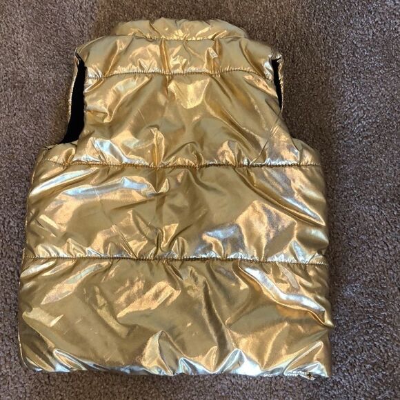Juicy Couture shiny gold baby puffer vest - Picture 5 of 10